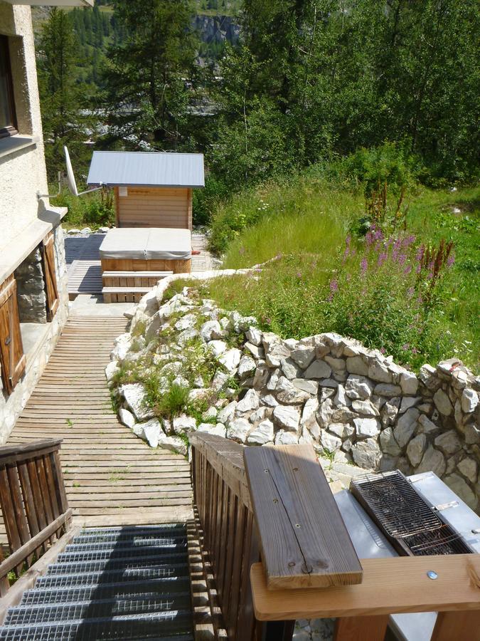 مبيت وإفطار تينْيِ Chalet Les Melezes المظهر الخارجي الصورة