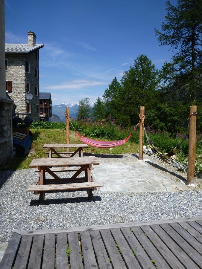 مبيت وإفطار تينْيِ Chalet Les Melezes المظهر الخارجي الصورة